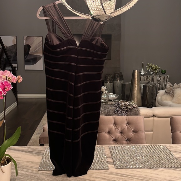 JS collections🖤 black velvet wiggle 🖤evening dress for formal event size 10🖤 - Picture 15 of 17